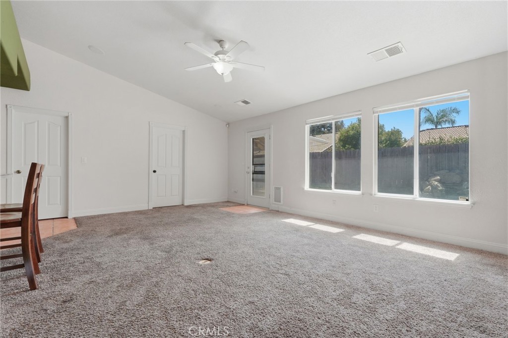 4029 E Meadow, Visalia, CA 93292