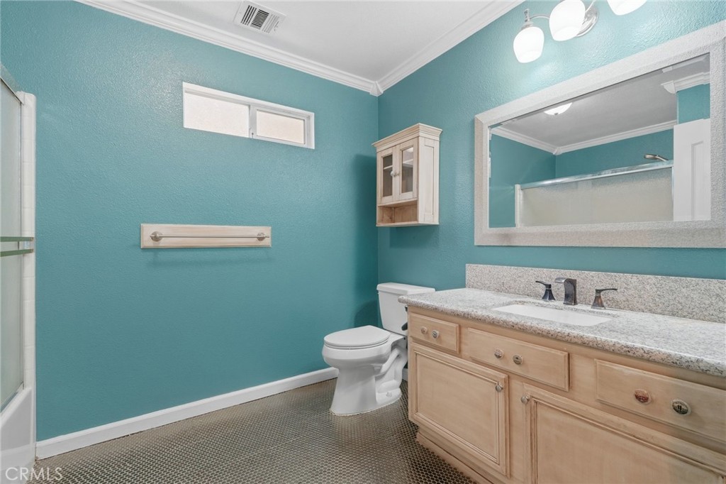 4029 E Meadow, Visalia, CA 93292