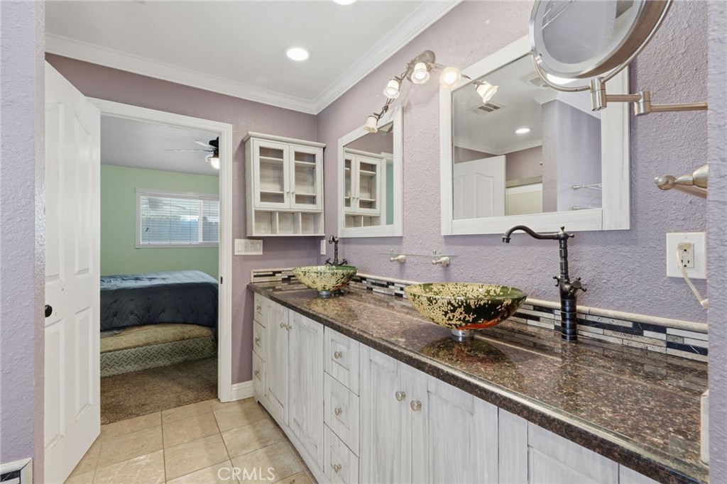 4029 E Meadow, Visalia, CA 93292