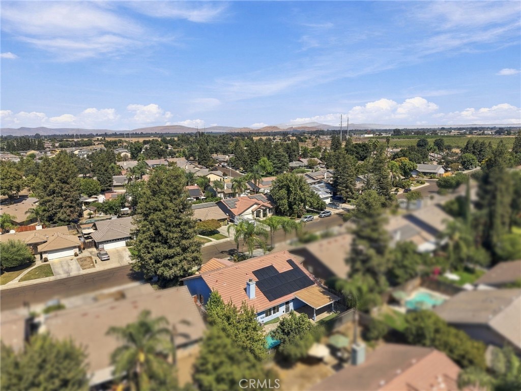4029 E Meadow, Visalia, CA 93292