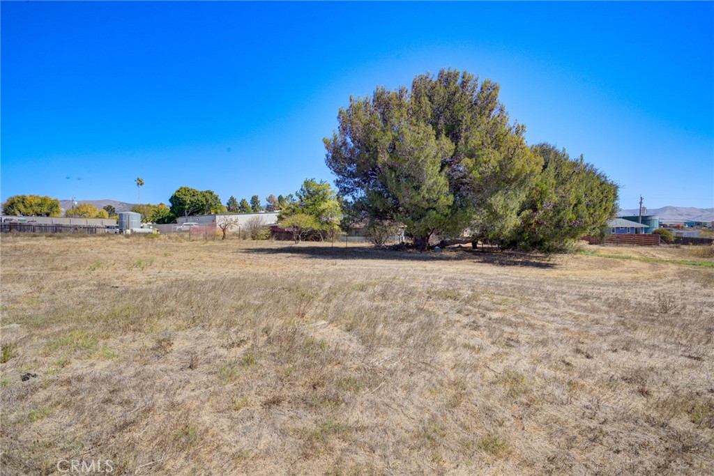 4695 Thread Ln, San Luis Obispo, CA 93401