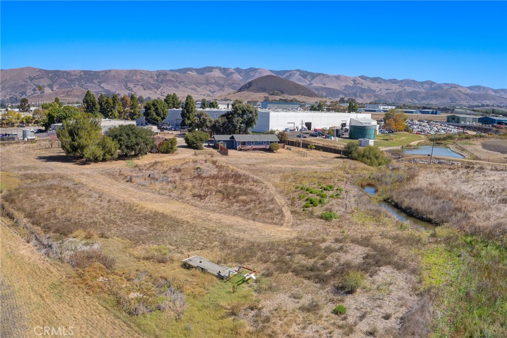 4695 Thread Ln, San Luis Obispo, CA 93401
