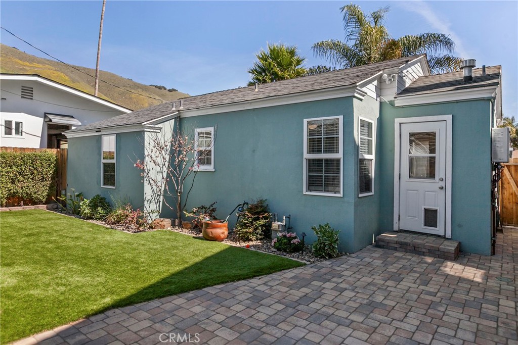 220 Capistrano Ave, Pismo Beach, CA 93449