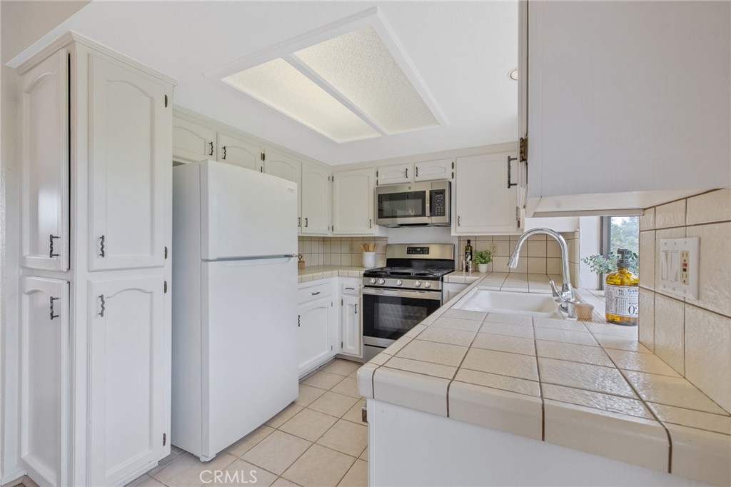 1875 Chester Lane, Cambria, CA 93428