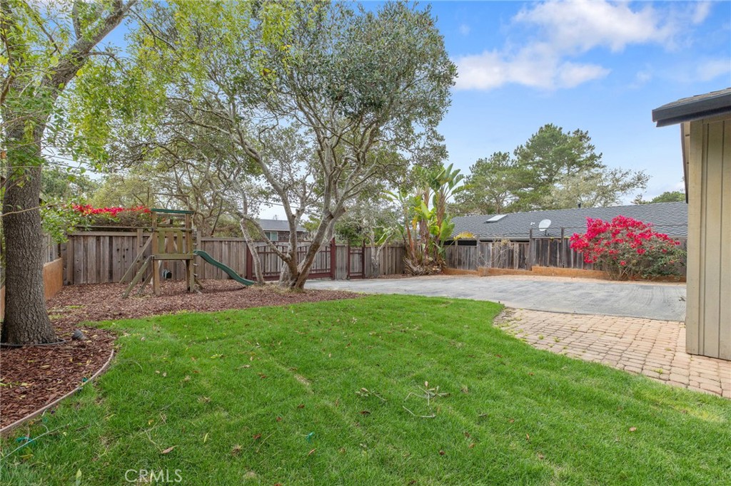 1875 Chester Lane, Cambria, CA 93428