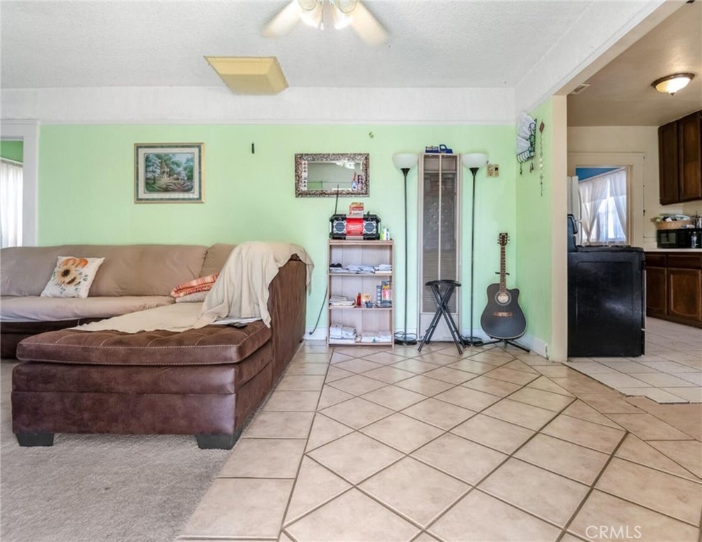 414 W Cameron, Hanford, CA 93230