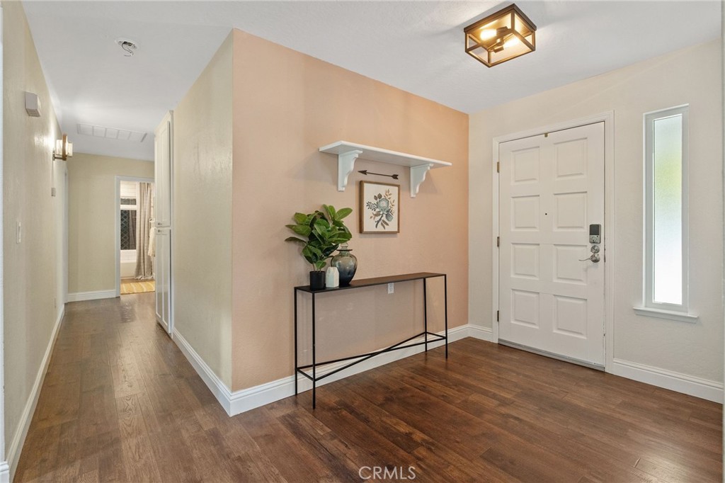 2632 E Paradise, Visalia, CA 93292