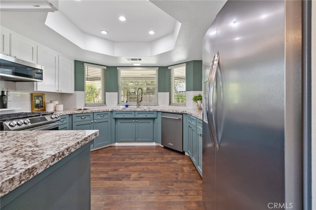 2632 E Paradise, Visalia, CA 93292