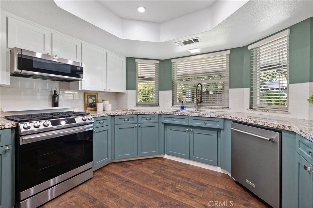 2632 E Paradise, Visalia, CA 93292