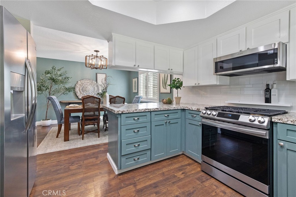 2632 E Paradise, Visalia, CA 93292