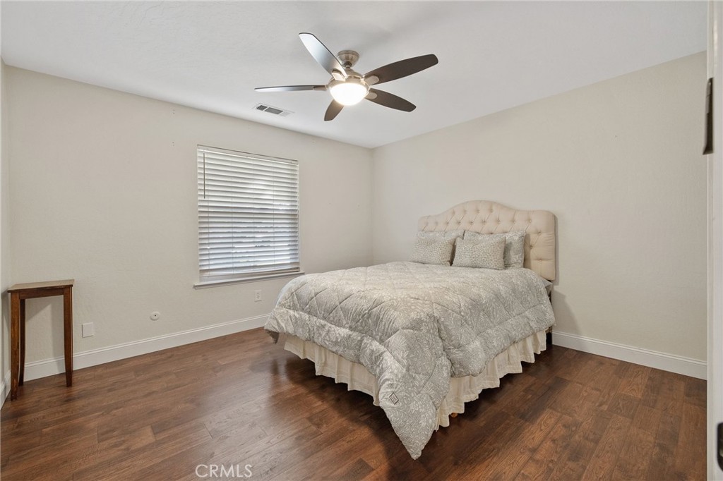 2632 E Paradise, Visalia, CA 93292
