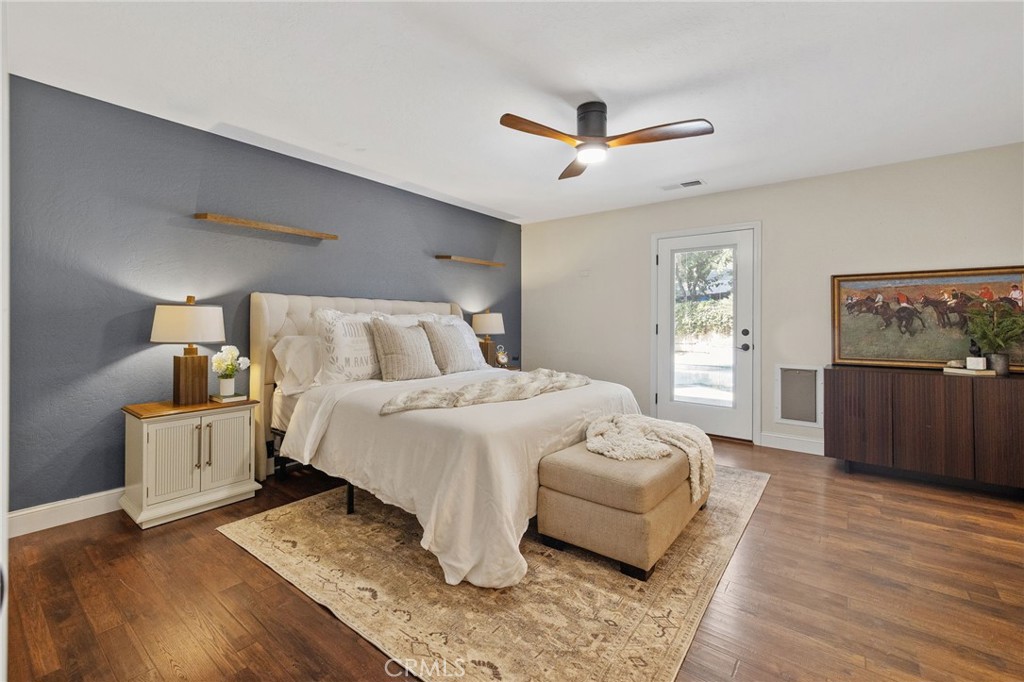2632 E Paradise, Visalia, CA 93292