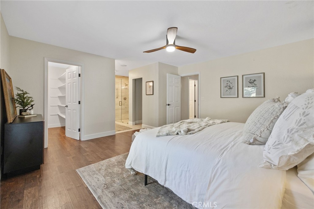 2632 E Paradise, Visalia, CA 93292