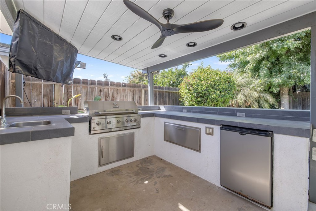2632 E Paradise, Visalia, CA 93292