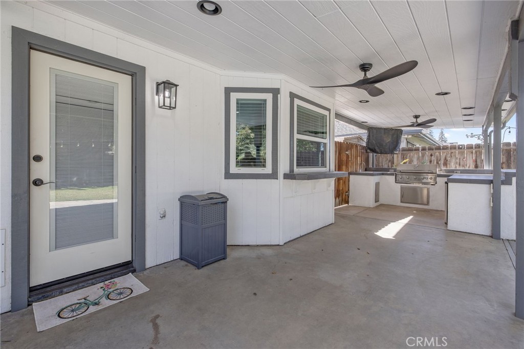 2632 E Paradise, Visalia, CA 93292