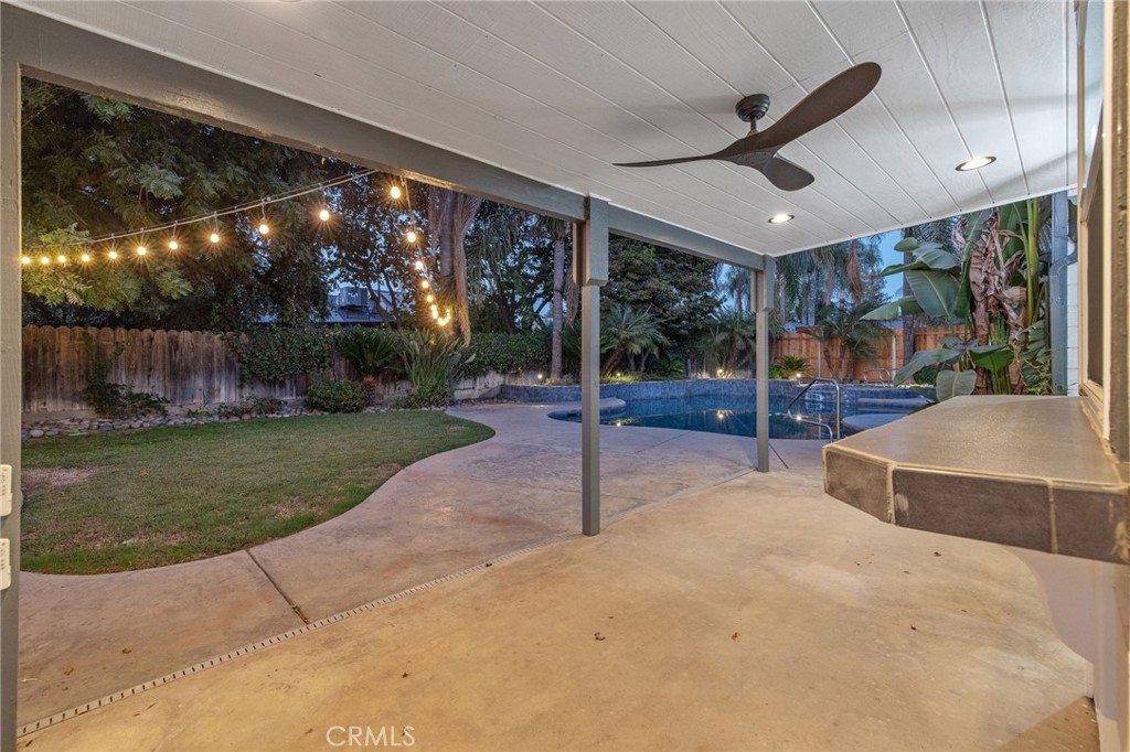 2632 E Paradise, Visalia, CA 93292