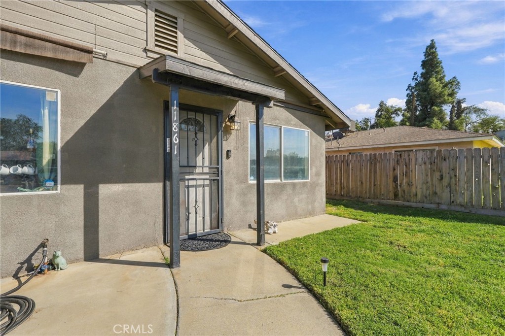 11861 Chris, Hanford, CA 93230