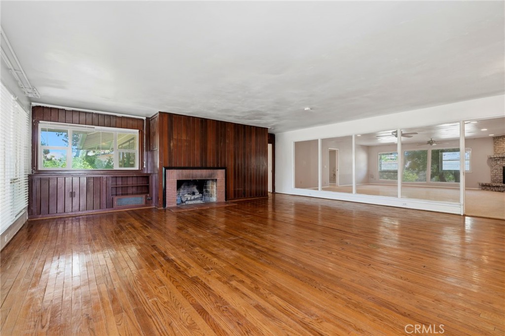 84 S Park St, Porterville, CA 93257