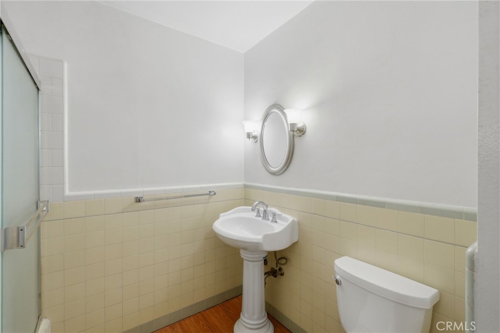 84 S Park St, Porterville, CA 93257