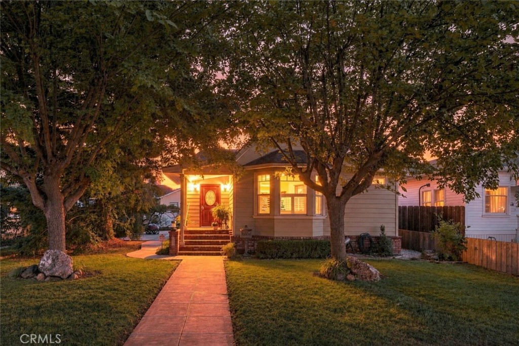1935 Vine St, Paso Robles, CA 93446