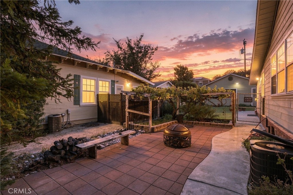 1935 Vine St, Paso Robles, CA 93446