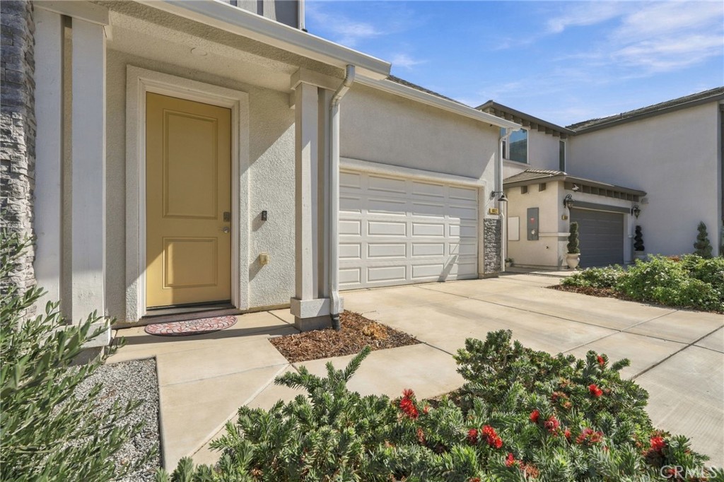 4432 S University St, Visalia, CA 93277