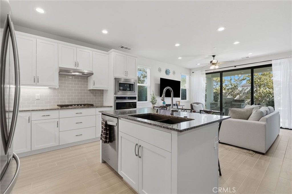 4432 S University St, Visalia, CA 93277