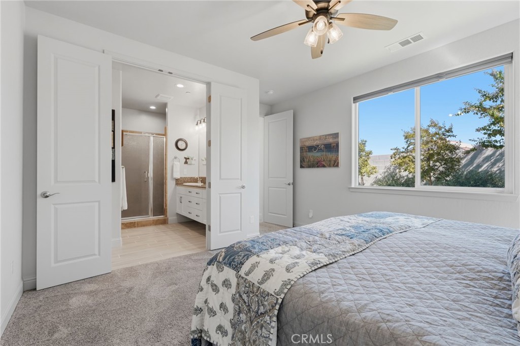4432 S University St, Visalia, CA 93277