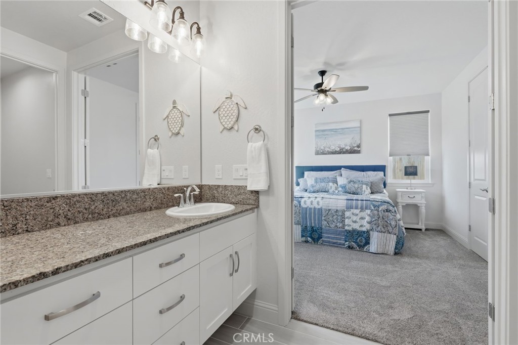 4432 S University St, Visalia, CA 93277