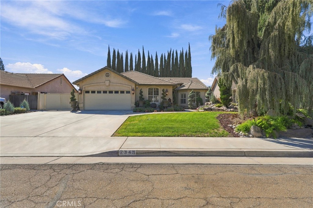 2349 S Mary Dr, Visalia, CA 93292