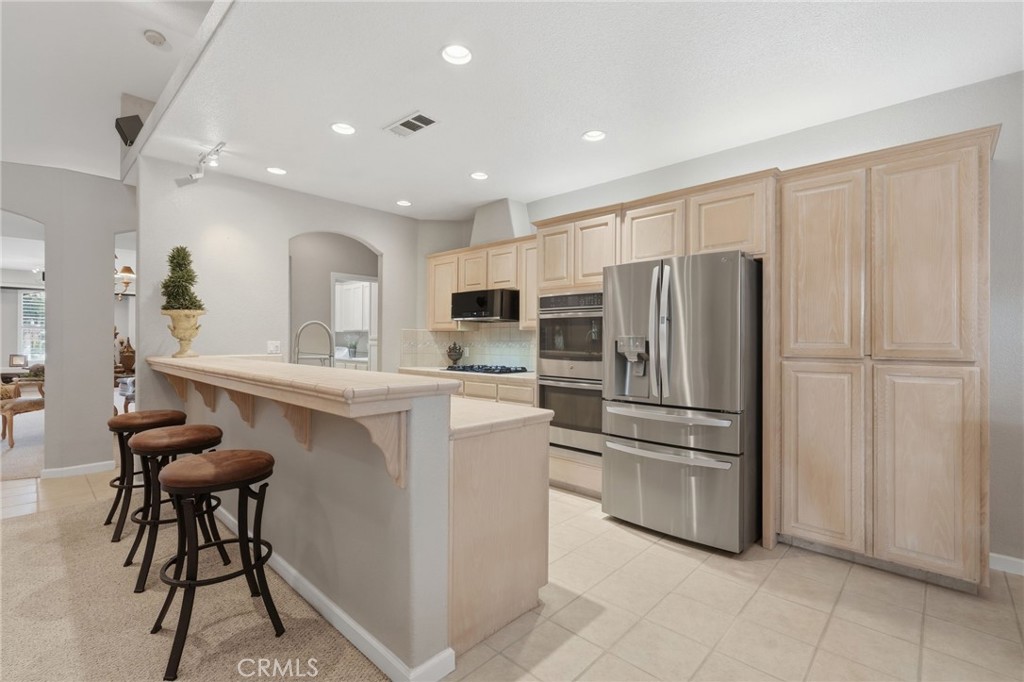 2349 S Mary Dr, Visalia, CA 93292
