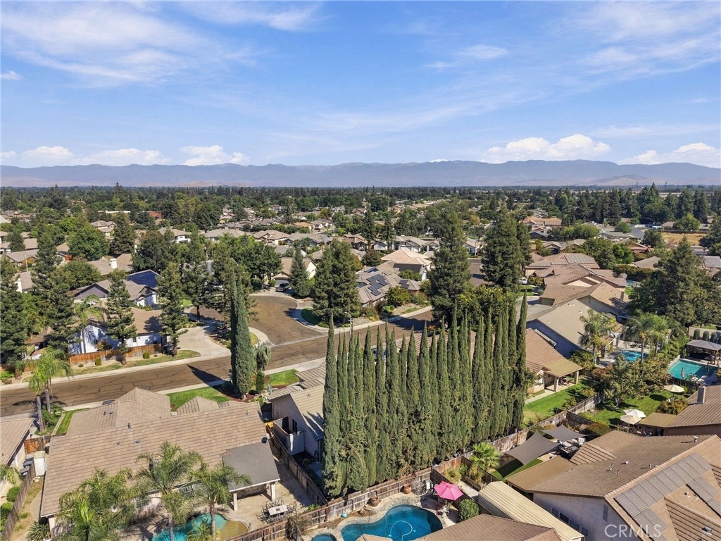 2349 S Mary Dr, Visalia, CA 93292