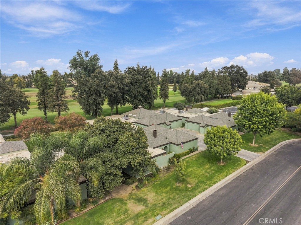 2950 W Border Links Dr, Visalia, CA 93291