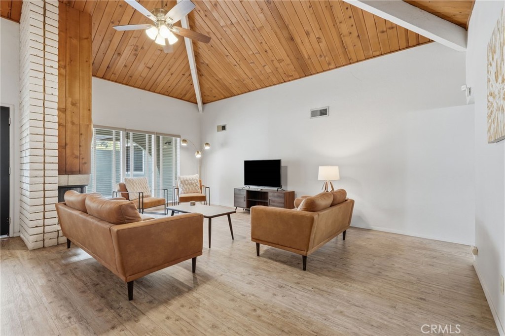 2950 W Border Links Dr, Visalia, CA 93291