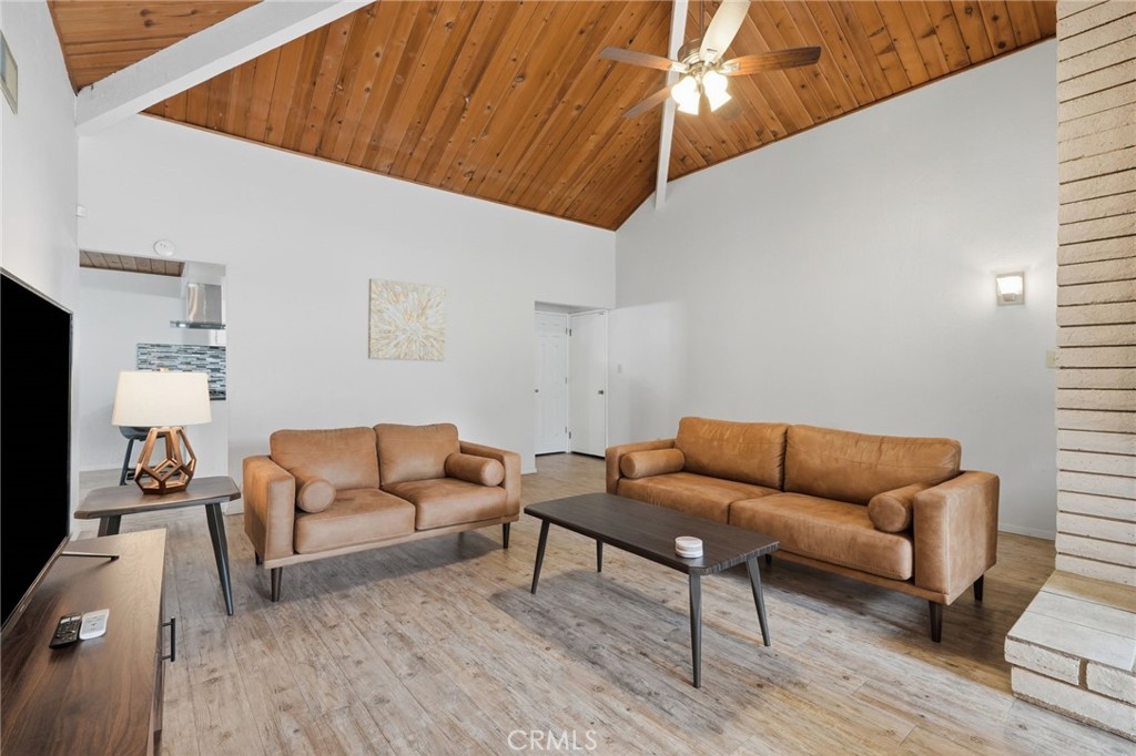 2950 W Border Links Dr, Visalia, CA 93291