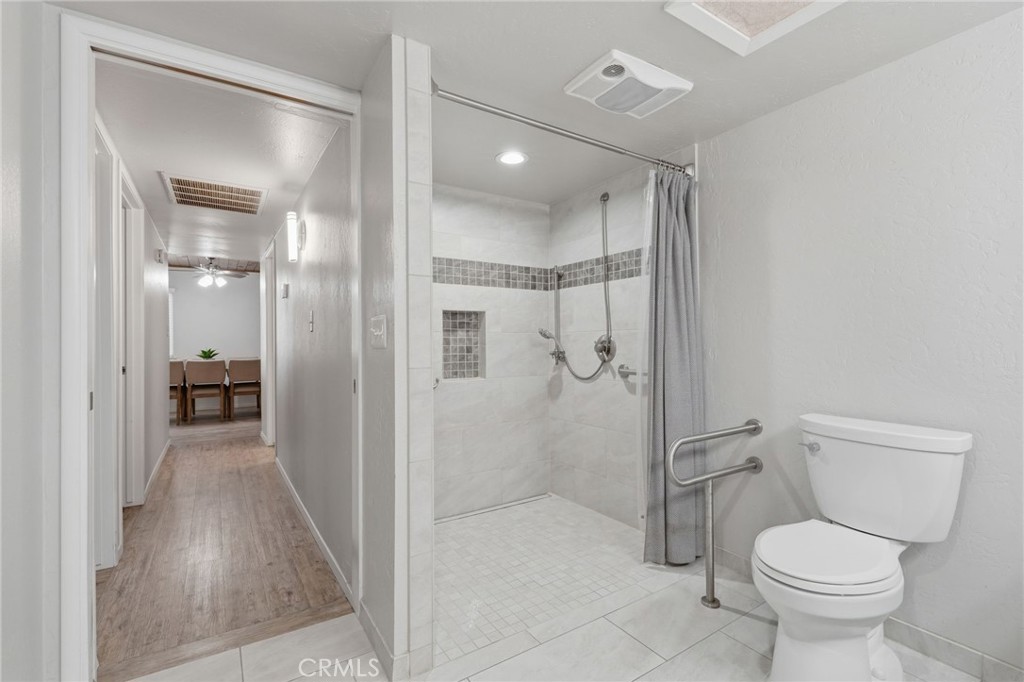 2950 W Border Links Dr, Visalia, CA 93291