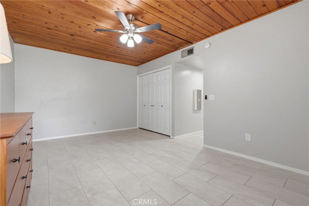 2950 W Border Links Dr, Visalia, CA 93291