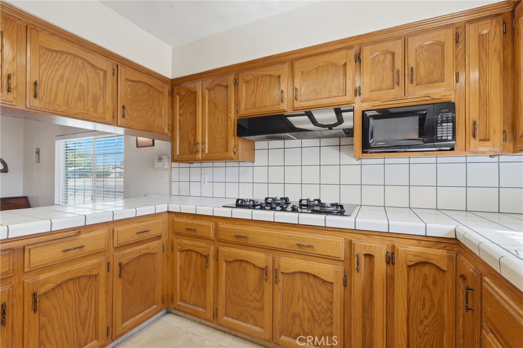 2234 W Cambridge Ave, Visalia, CA 93277