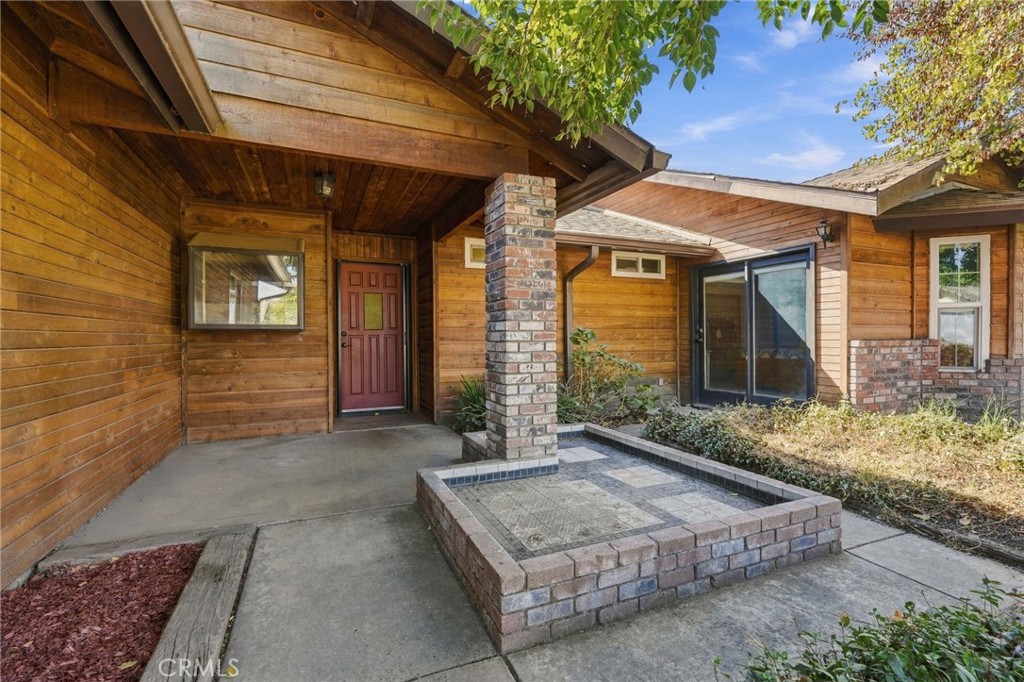 2149 W Della, Porterville, CA 93257
