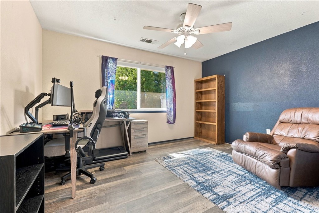 2149 W Della, Porterville, CA 93257