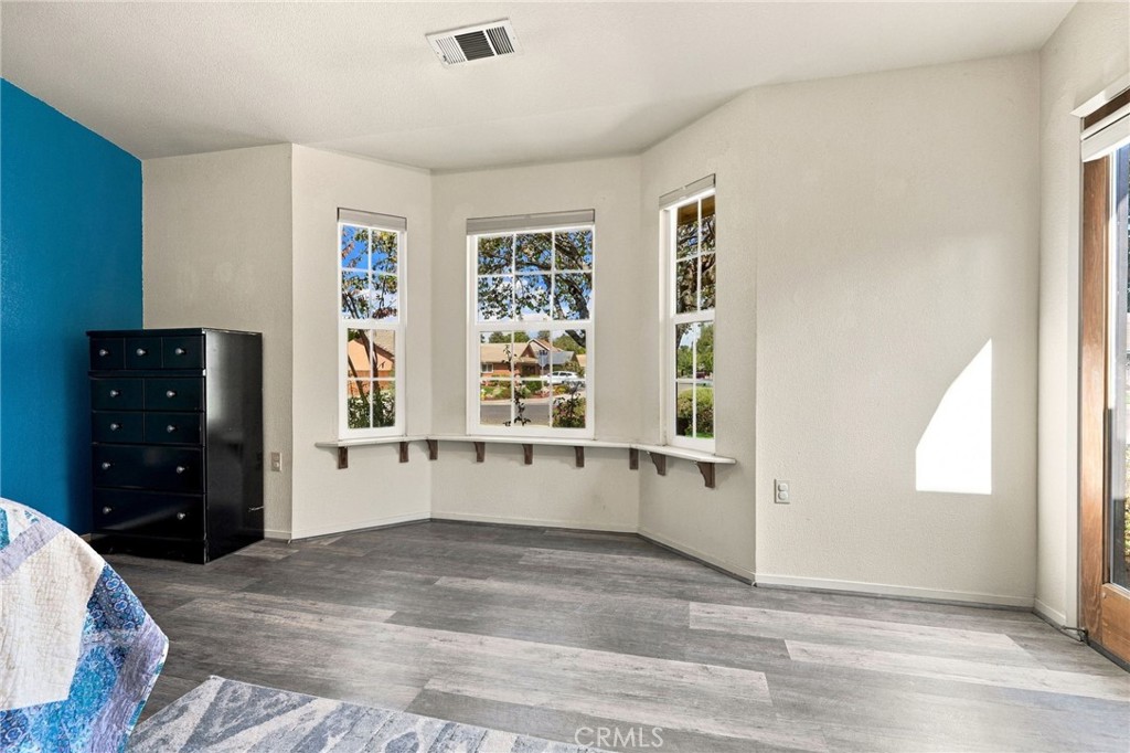 2149 W Della, Porterville, CA 93257