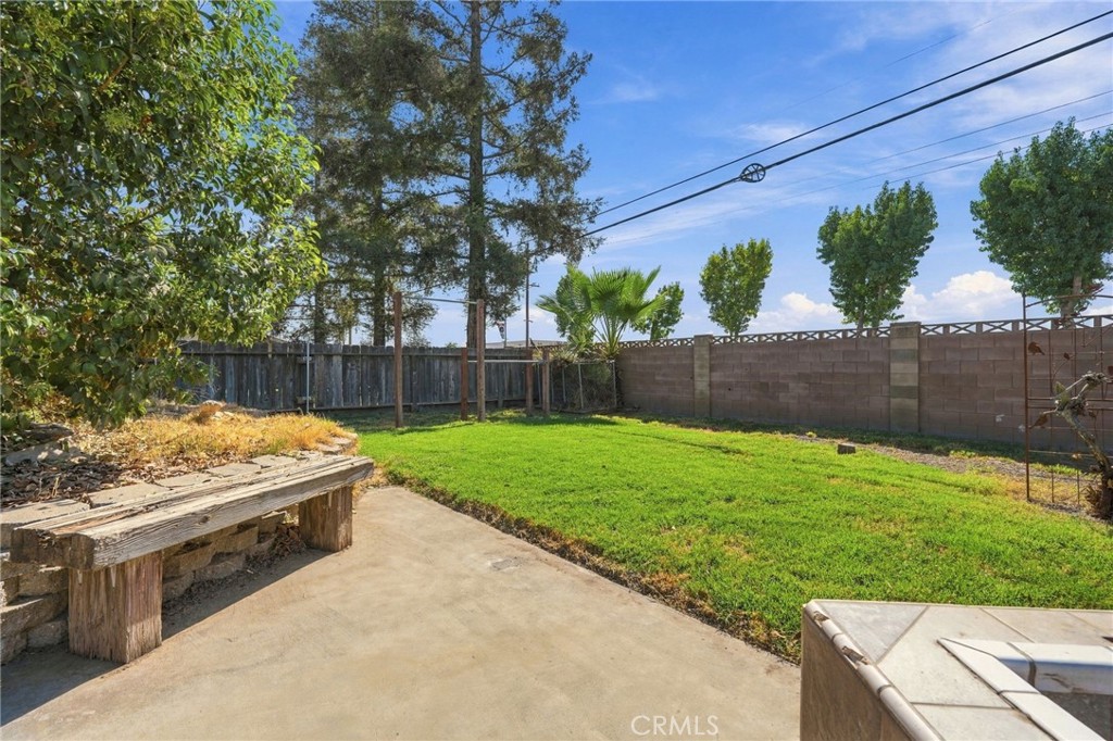 2149 W Della, Porterville, CA 93257