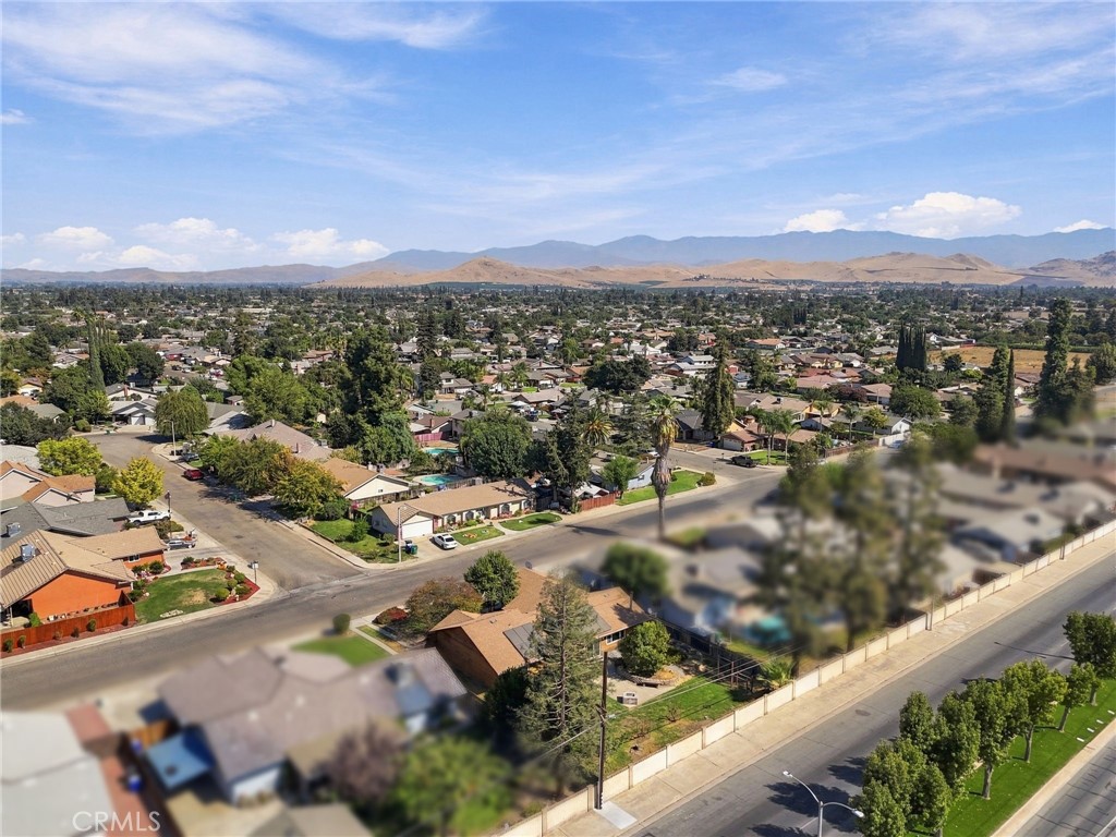 2149 W Della, Porterville, CA 93257