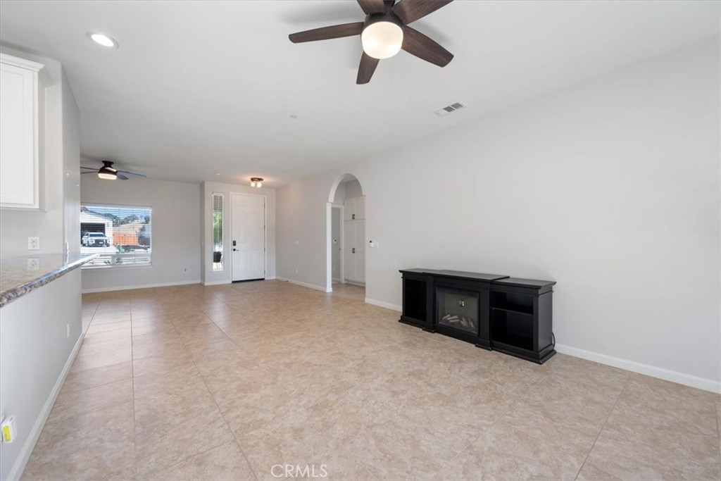 3415 Lakeside Village Drive, Paso Robles, CA 93446