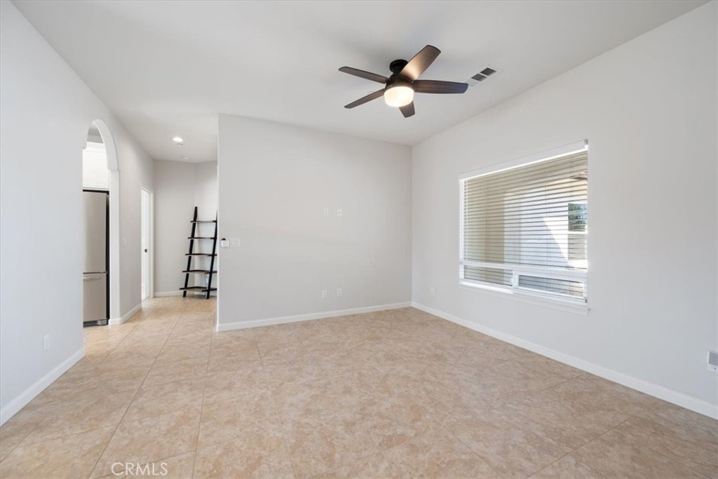 3415 Lakeside Village Drive, Paso Robles, CA 93446