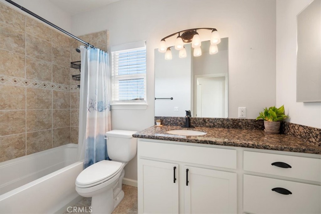 3415 Lakeside Village Drive, Paso Robles, CA 93446