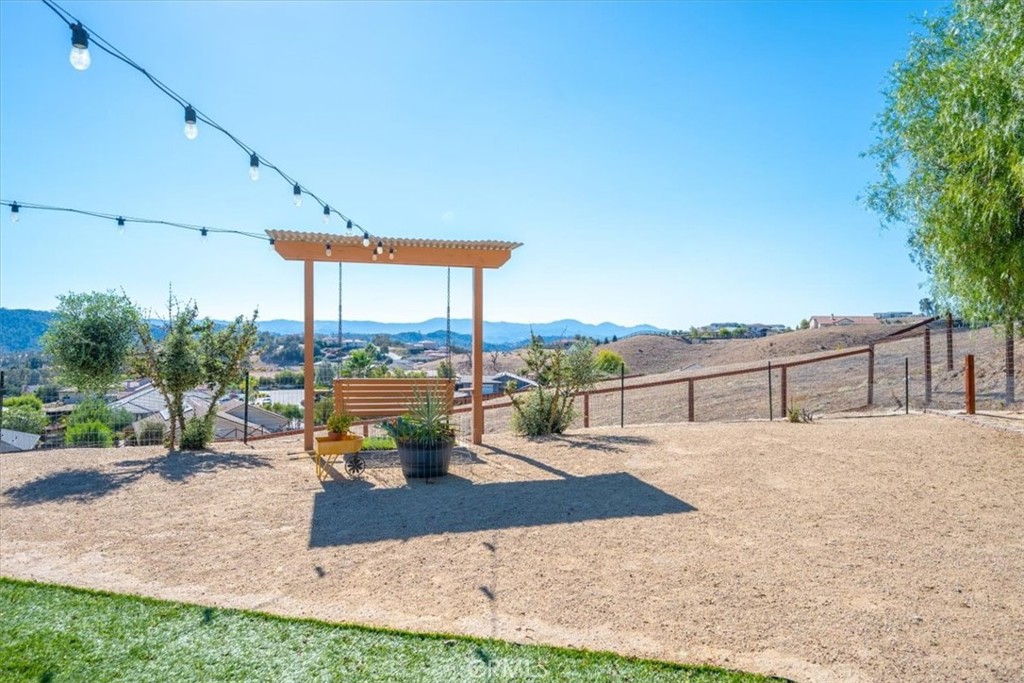 3415 Lakeside Village Drive, Paso Robles, CA 93446