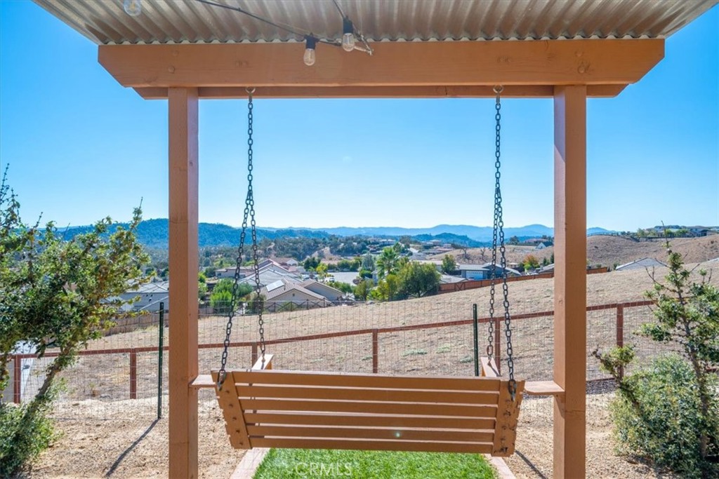 3415 Lakeside Village Drive, Paso Robles, CA 93446