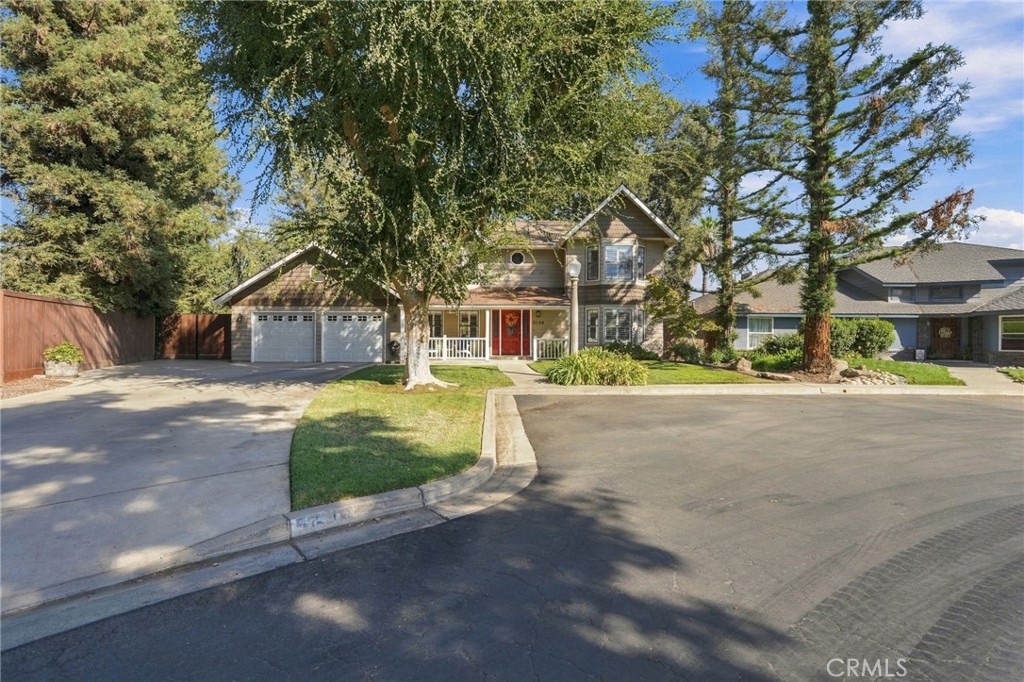 5644 W Walnut Ave, Visalia, CA 93277
