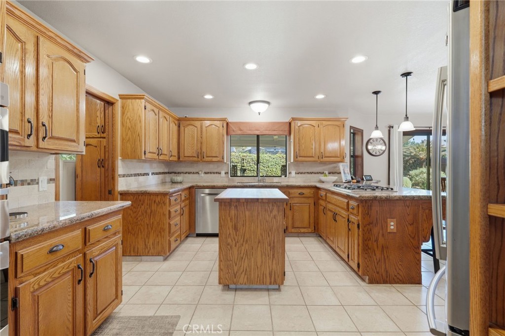 5644 W Walnut Ave, Visalia, CA 93277